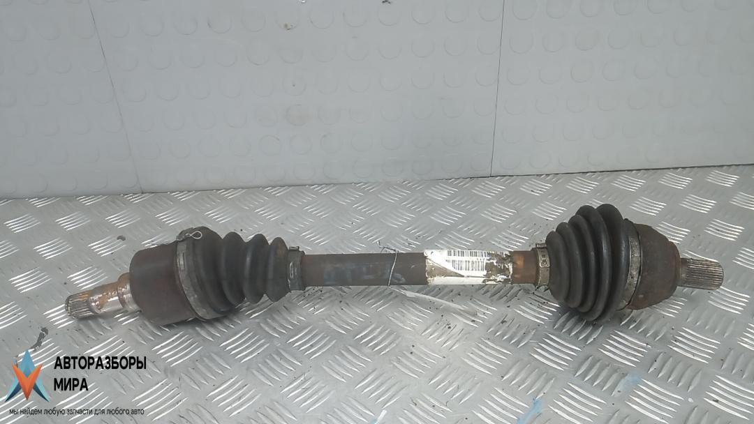 полуось передняя левая (приводной вал, ШРУС) Ford Focus 2 поколение 2005, 1.4 л., бензин, МКПП, хетчбэк 5 дв. - фото №1