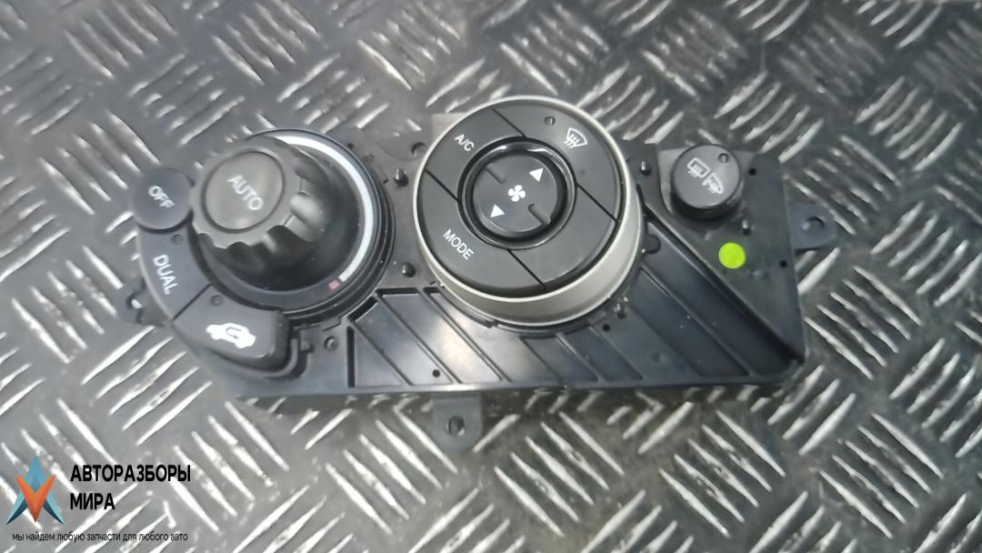 блок управления печки / климат-контроля Honda Civic 8 поколение 2006, 1.8 л., бензин, МКПП, хетчбэк 5 дв., 79600SMGE51ZA - фото №1