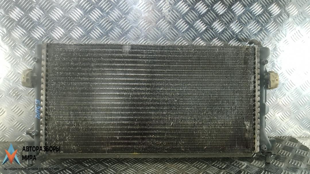 радиатор охлаждения Skoda Rapid 1 поколение 2013, 1.6 л., дизель, АКПП, хетчбэк 5 дв., 6R0121253 - фото №1