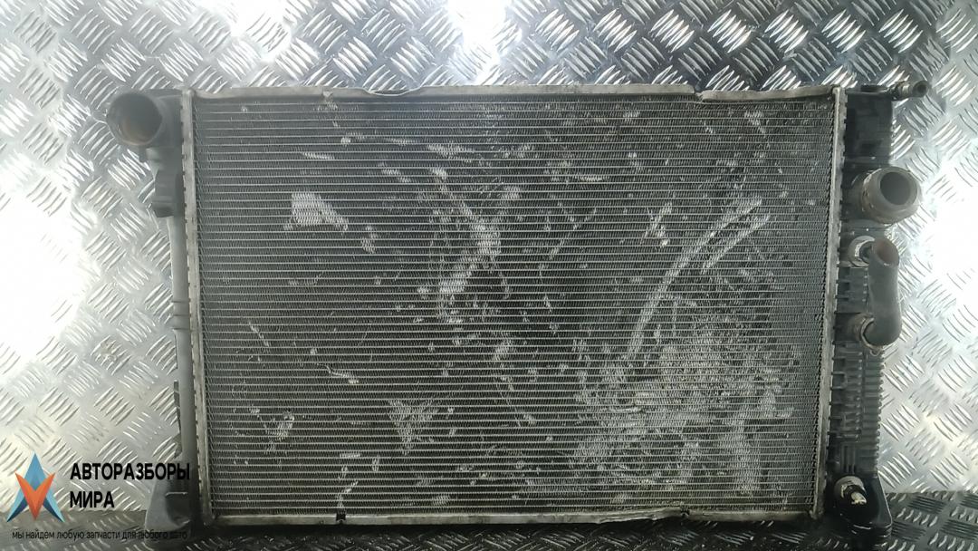 радиатор охлаждения Mercedes-Benz E-Класс W212/S212/C207/A207 2010, 3.0 л., E350 CDI, дизель, АКПП, седан - фото №1