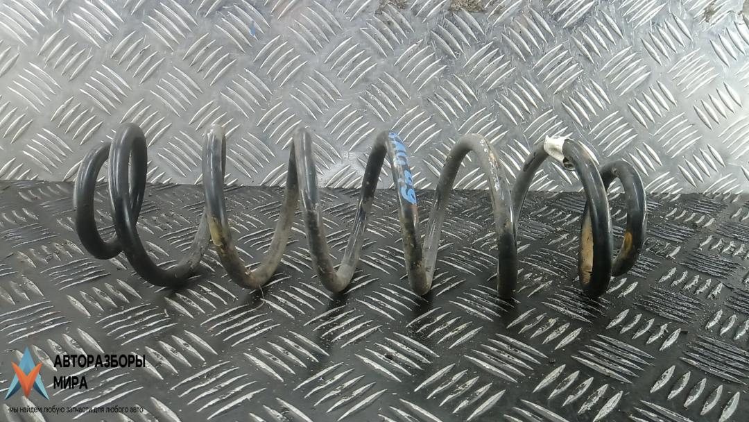 пружина задняя Skoda Octavia 3 поколение (A7) 2014, 1.6 л., дизель, МКПП, универсал, 5Q0511121AD - фото №1