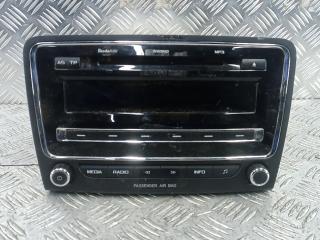 магнитола Skoda Superb 2 поколение 2010, 2.0 л., дизель, МКПП, хетчбэк 5 дв., 3T0035161, 3T0035161B