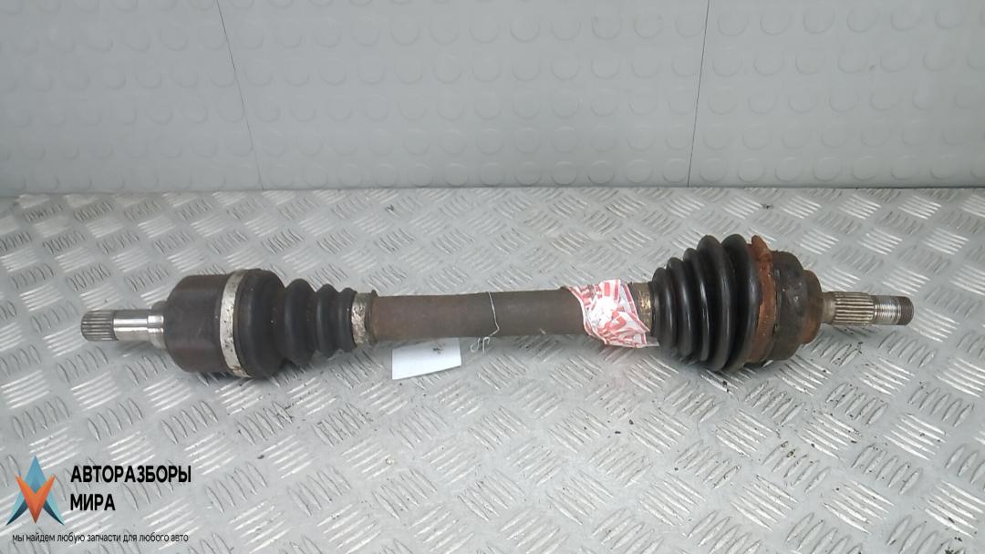 полуось передняя левая (приводной вал, ШРУС) Peugeot 3008 1 поколение 2010, 1.6 л., бензин, МКПП, хетчбэк 5 дв. - фото №1