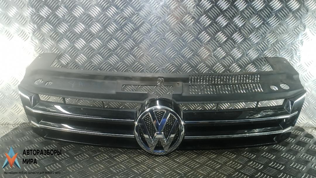 решетка радиатора Volkswagen Sharan 2 поколение 2012, 2.0 л., дизель, АКПП, минивэн, 7N0853651D - фото №1