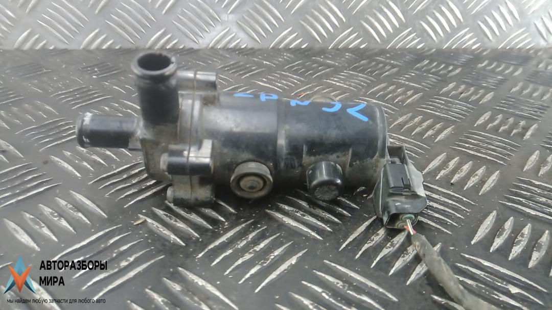насос антифриза дополнительный Toyota Prius 2 поколение 2007, 1.5 л., бензин, АКПП, хетчбэк 5 дв. - фото №1