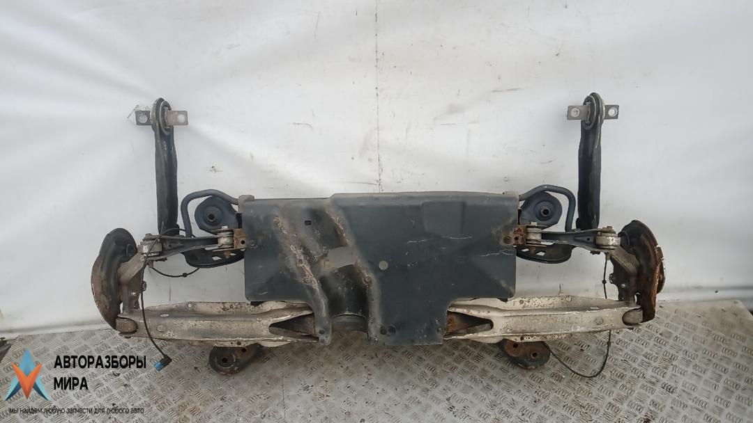 балка задняя Mercedes-Benz A-Класс W176 2012, 1.8 л., дизель, АКПП, хетчбэк 5 дв. - фото №1