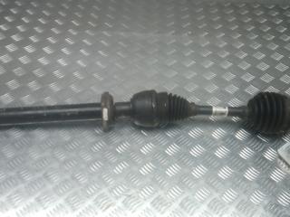 полуось передняя правая (приводной вал, ШРУС) Mercedes-Benz A-Класс W176 2012, 1.8 л., дизель, АКПП, хетчбэк 5 дв.