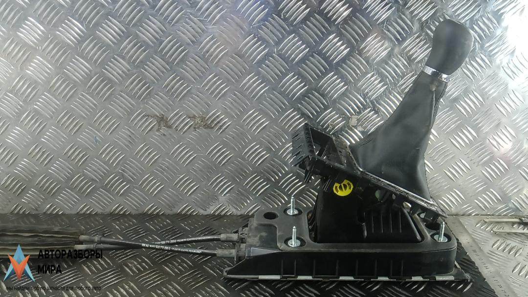 кулиса Skoda Octavia 3 поколение (A7) 2014, 1.6 л., дизель, МКПП, хетчбэк 5 дв., 5Q0711049AP, 5E2711113L - фото №1