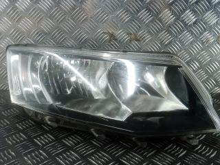 фара правая Skoda Octavia 3 поколение (A7) 2016, 1.6 л., дизель, МКПП, хетчбэк 5 дв., 5E2941018