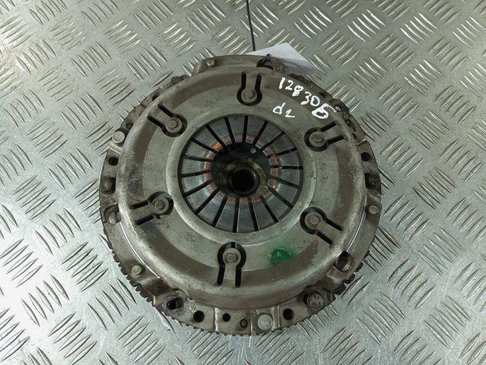 маховик Renault Megane 2 поколение 2004, цвет - фото №1