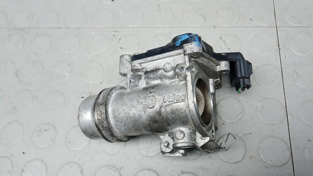 заслонка дроссельная Renault Megane 3 поколение 2011, 1.5 л., дизель, МКПП, хетчбэк 5 дв., 8200614985 - фото №1