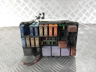 блок предохранителей Renault Laguna 2 поколение 2004, цвет, 8200445566B