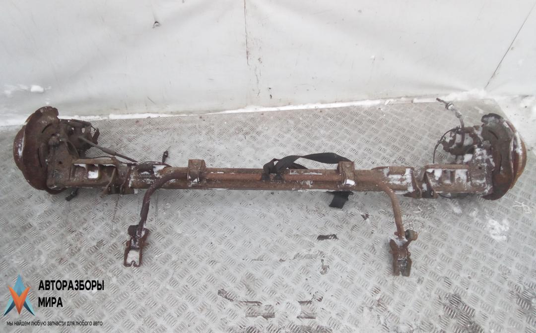 балка задняя Renault Master 3 поколение 2012, 2.3 л., дизель, МКПП, микроавтобус, 555115788R - фото №1