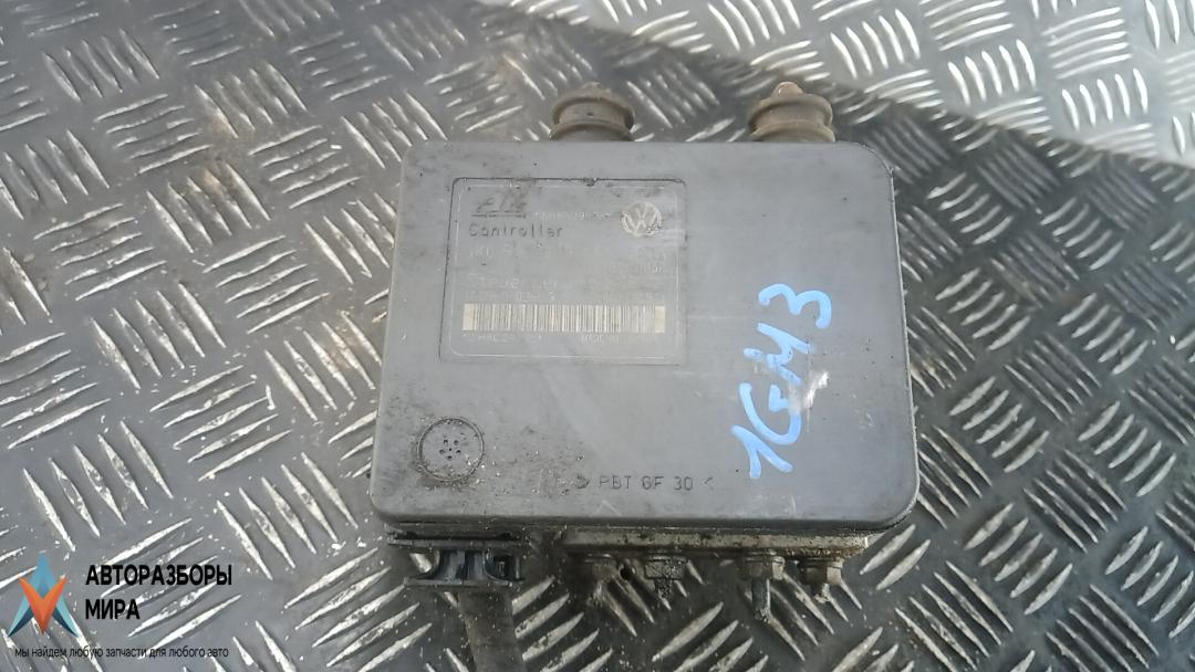 блок ABS Volkswagen Jetta 5 поколение 2006, 1.9 л., дизель, МКПП, седан, 1K0614517AE, 1K0614517T - фото №1