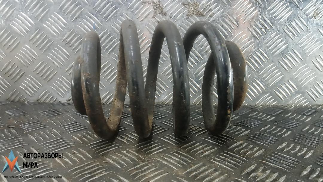 пружина задняя Volkswagen Transporter T4 1997, 1.9 л., дизель, МКПП, микроавтобус - фото №1