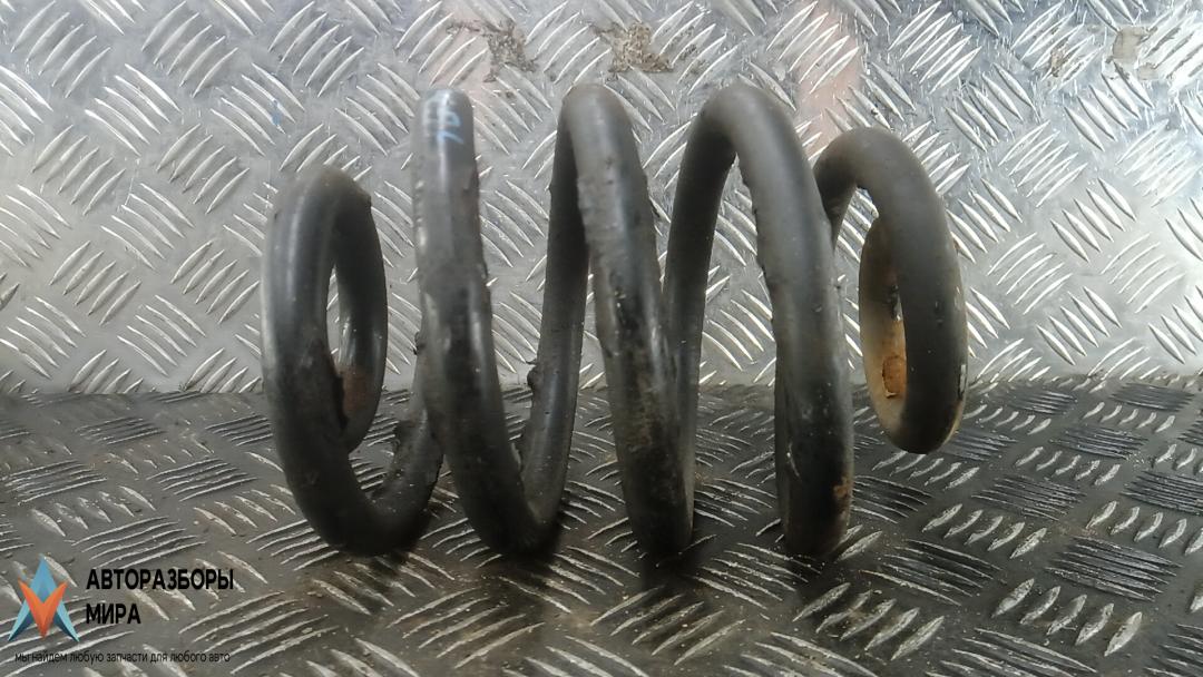 пружина задняя Volkswagen Transporter T4 1997, 1.9 л., дизель, МКПП, микроавтобус - фото №1