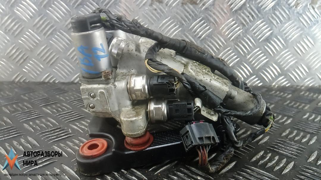 клапан компрессора пневмоподвески BMW 7 серия F01/F02 2010, 4.4 л., 750i, бензин, АКПП, седан, 10641010 - фото №1