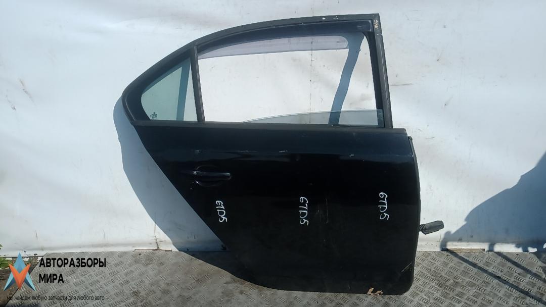 дверь задняя правая Volkswagen Jetta 6 поколение 2011, 1.6 л., дизель, МКПП, седан, 5C6833056A - фото №1