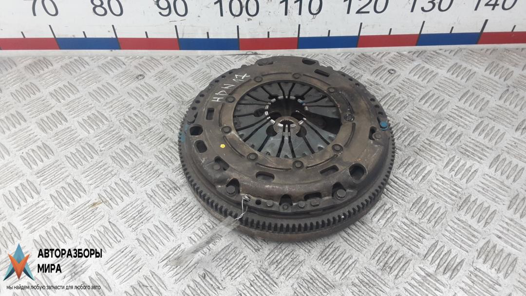 маховик Volkswagen Jetta 5 поколение 2007, 1.9 л., дизель, МКПП, седан - фото №1