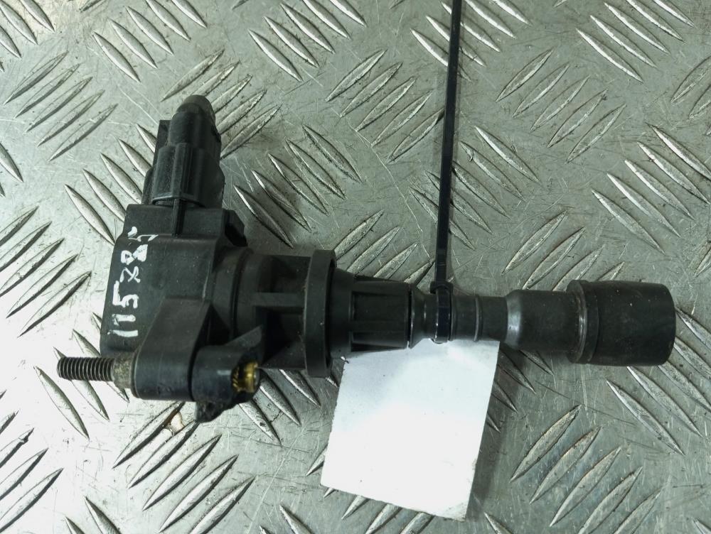 катушка зажигания Mazda 6 GG 2004, цвет, 099700-0984 - фото №1