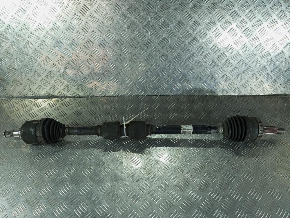 полуось передняя правая (приводной вал, ШРУС) Hyundai ix35 1 поколение 2012, цвет, Y930R - фото №1