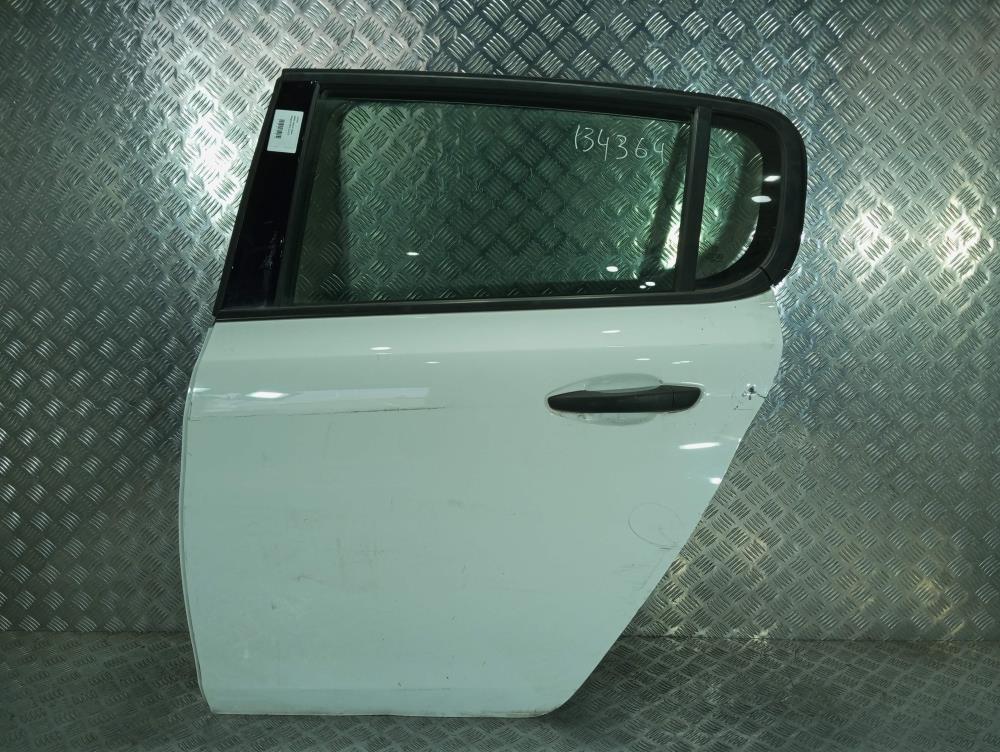 дверь задняя левая Peugeot 308 T9 2016, цвет, хетчбэк 5 дв. - фото №1