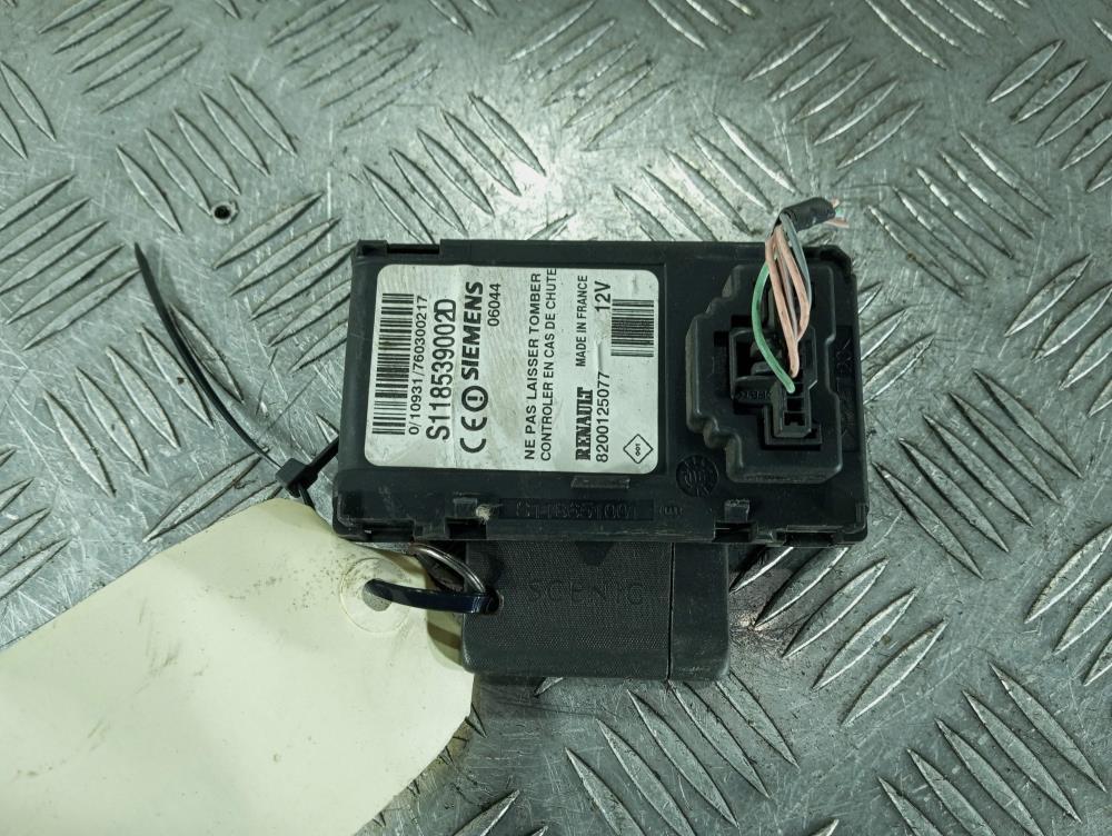 замок зажигания Renault Megane 3 поколение 2008, цвет, 8200125077 - фото №1