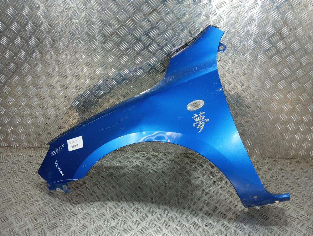 крыло переднее левое Mazda 3 BK 2005, цвет - фото №1