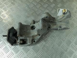 кронштейн компрессора кондиционера Renault Megane 1 поколение 1998, цвет, 7700272975