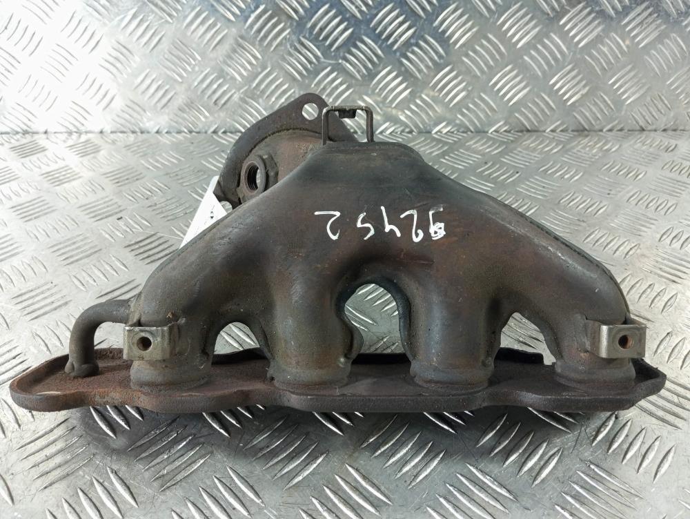 коллектор выпускной Chevrolet Spark M300 2012, Бензин 1.0, цвет - фото №1