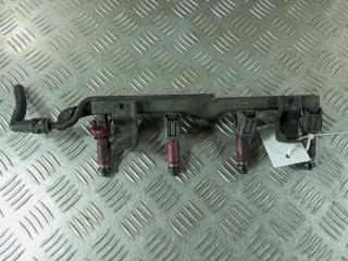 топливная рампа Mazda 3 BK [рестайлинг] 2007, цвет