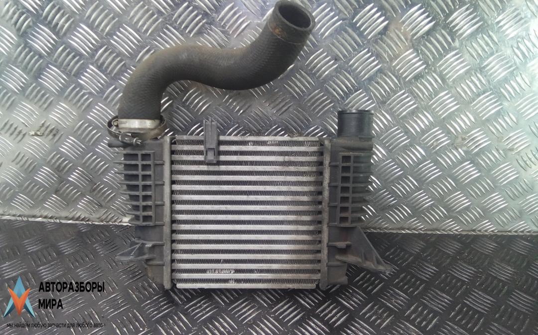 радиатор интеркулера Nissan Juke YF15 2010, 1.5 л., дизель, МКПП, внедорожник 5 дв., 14461EM00A - фото №1