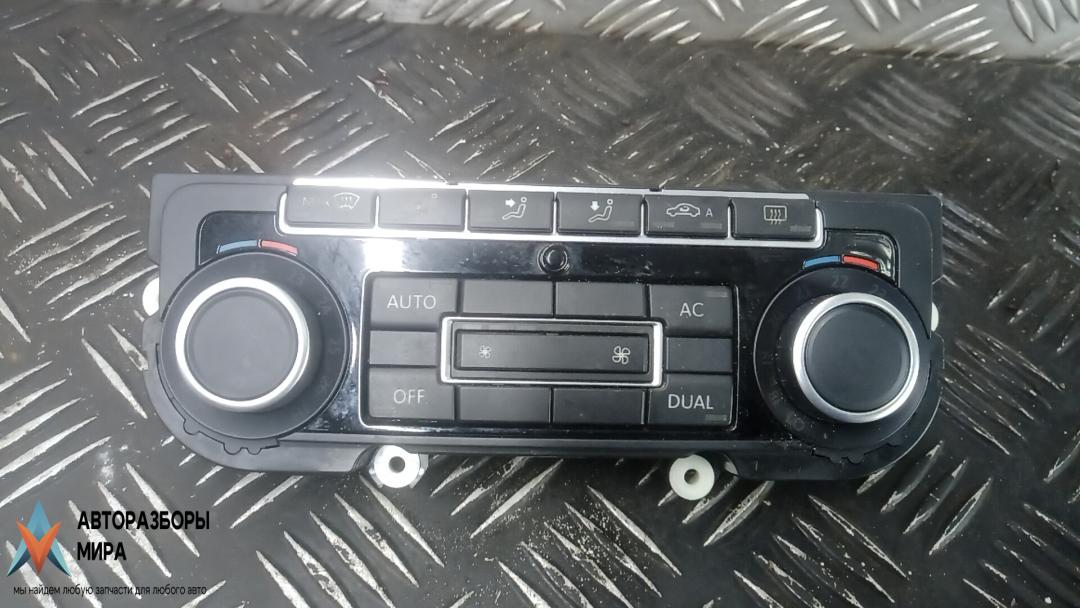 блок управления печки / климат-контроля Volkswagen Scirocco 3 поколение 2011, 2.0 л., дизель, МКПП, купе, 00974680 - фото №1