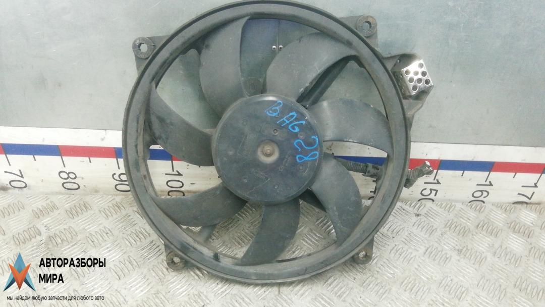 вентилятор радиатора Renault Megane 3 поколение 2011, 1.5 л., дизель, АКПП, универсал - фото №1