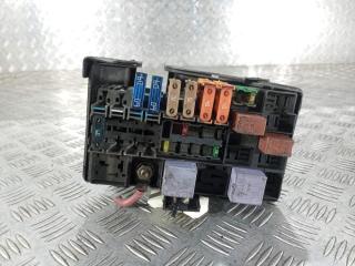 блок предохранителей Renault Laguna 2 поколение 2002, цвет, 8200276459