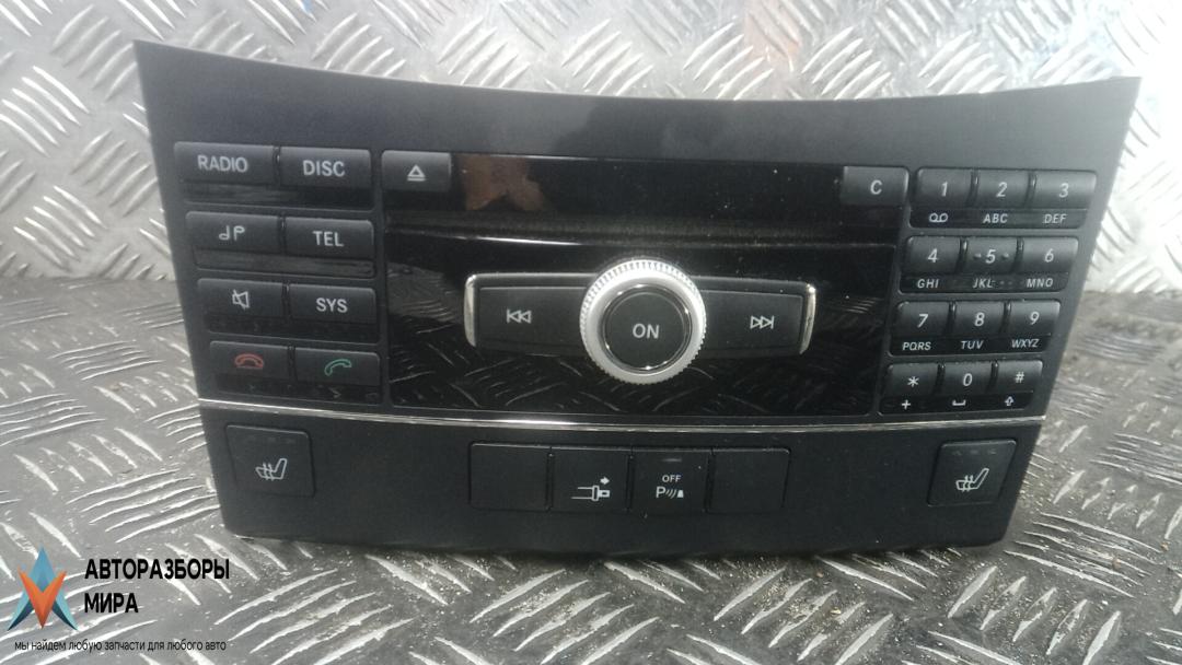 магнитола Mercedes-Benz E-Класс W212/S212/C207/A207 2010, 2.2 л., D E220 CDI, дизель, АКПП, купе - фото №1