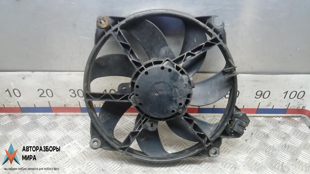 вентилятор радиатора Renault Megane 3 поколение 2010, 1.5 л., дизель, МКПП, хетчбэк 5 дв. - фото №1