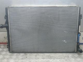 радиатор охлаждения Skoda Yeti 1 поколение 2010, 2.0 л., дизель, МКПП, хетчбэк 5 дв., 1K0121251DM