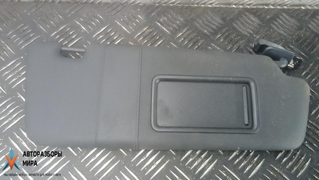 козырек солнцезащитный Audi Q5 8R 2009, 2.0 л., дизель, МКПП, внедорожник 5 дв., 8K0857551F - фото №1