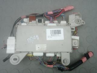 блок предохранителей Lexus LS 3 поколение 2001, 4.3 л., бензин, АКПП, седан, 8273050090