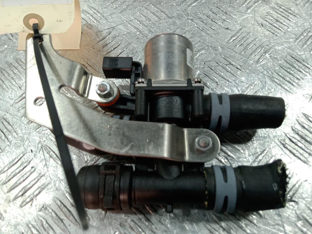 кран отопителя (печки) Volkswagen Touareg 3 поколение 2022, цвет, 4M0819067M - фото №1