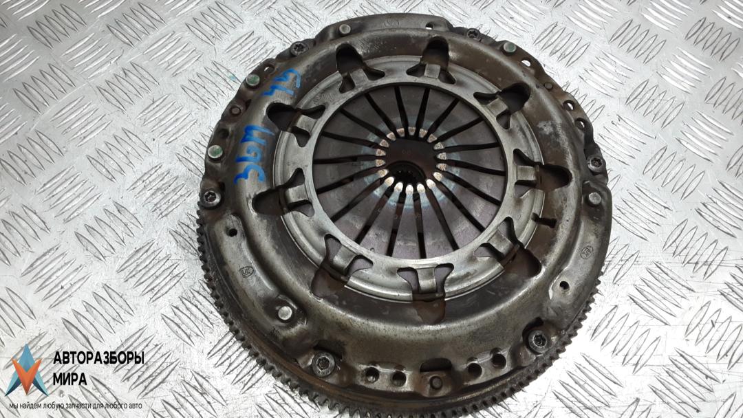 маховик Citroen C4 1 поколение 2006, 1.6 л., дизель, МКПП, хетчбэк 5 дв. - фото №1