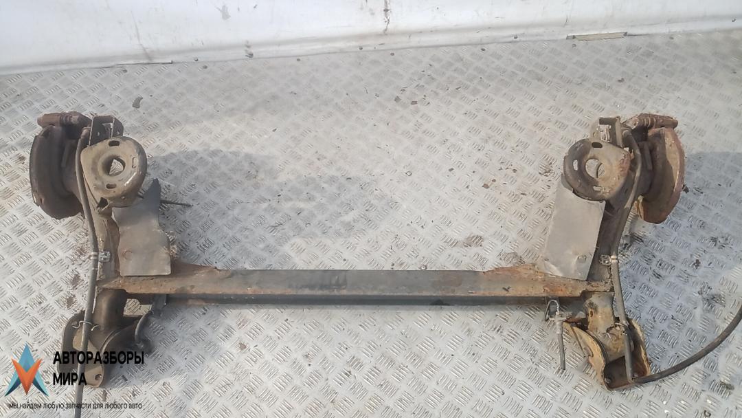 балка задняя Skoda Rapid 1 поколение 2013, 1.6 л., дизель, МКПП, хетчбэк 5 дв., 6R7500051 - фото №1