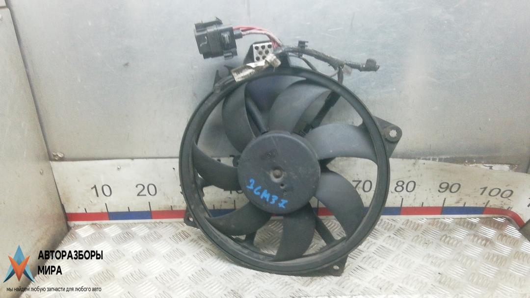 вентилятор радиатора Renault Scenic 3 поколение 2010, 2.0 л., дизель, АКПП, минивэн - фото №1