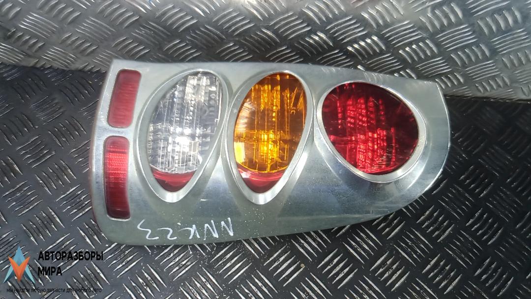 фонарь задний правый Toyota Hilux 7 поколение 2005, 3.0 л., дизель, МКПП, внедорожник 5 дв., 815500K010, 815510K010 - фото №1