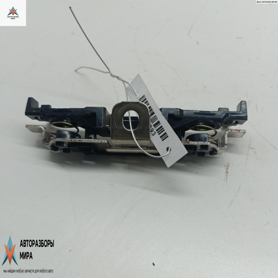 кнопки управления на руле Ford Explorer 2 поколение 1996, 4.0 л., бензин, АКПП, красный, внедорожник 5 дв. - фото №1