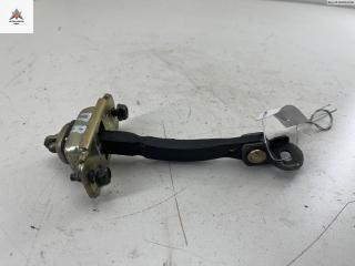 ограничитель открывания двери Mazda 6 GG 2004, универсал, GJ6A-58270A