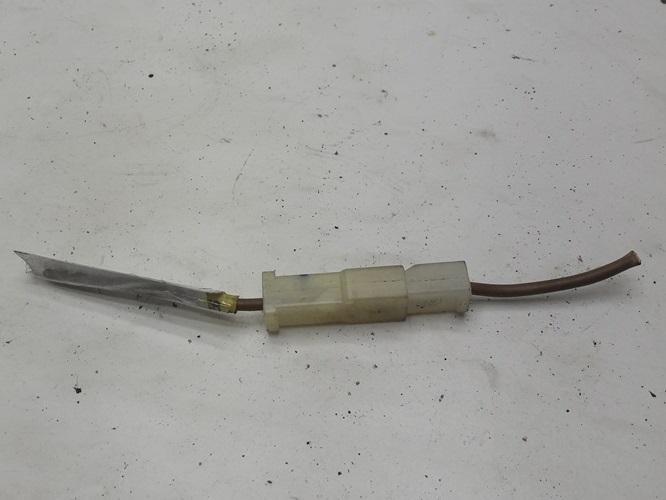 разъем (фишка) проводки Volkswagen Passat B3 1989, 1.8 л., бензин, МКПП, синий, универсал, 161971976 - фото №1