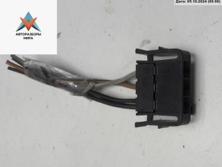 разъем (фишка) проводки Volkswagen Passat B3 1991, 1.8 л., бензин, АКПП, красный, седан, 321945248