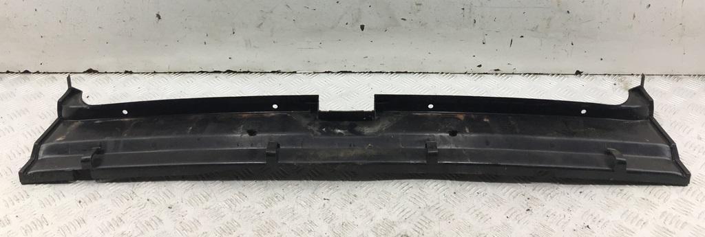 обшивка багажника BMW 5 E34 1992, 2.5 л., дизель, МКПП, красный, седан, 51478126559